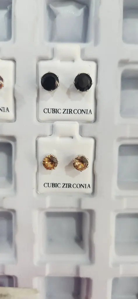 Ear Tops 